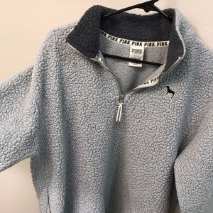 Pink Sherpa pullover gray with pockets